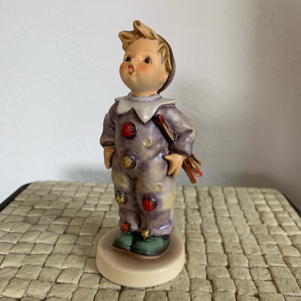 Hummel Goebel “Carnival”